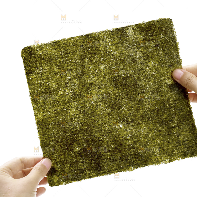 手里拿着海苔片