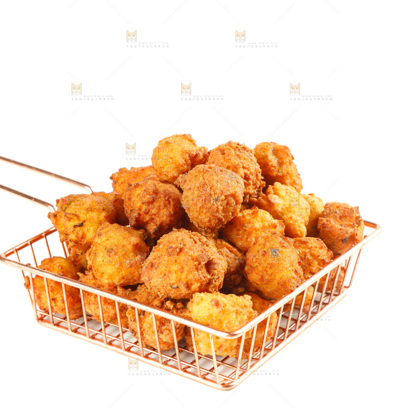 白底上篮子里的豆腐丸子