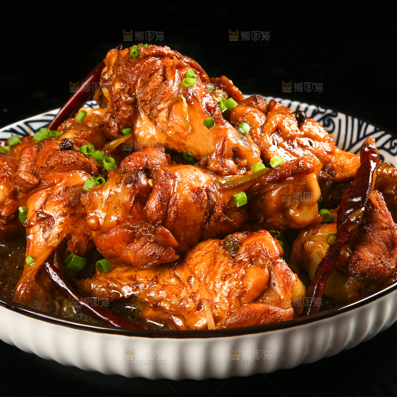 一盘红烧鸡腿