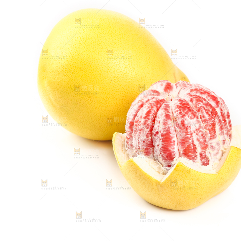 白底上摆放着柚子