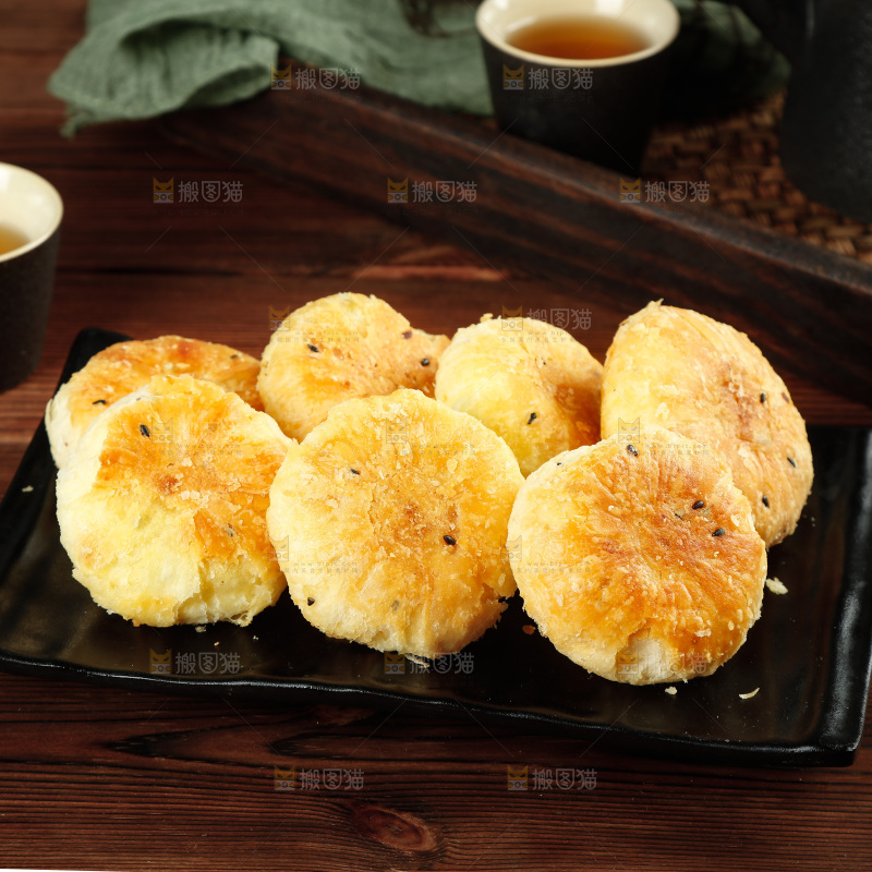 木底上的小酥饼