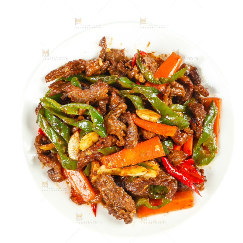 白底上一盘青椒炒牛肉