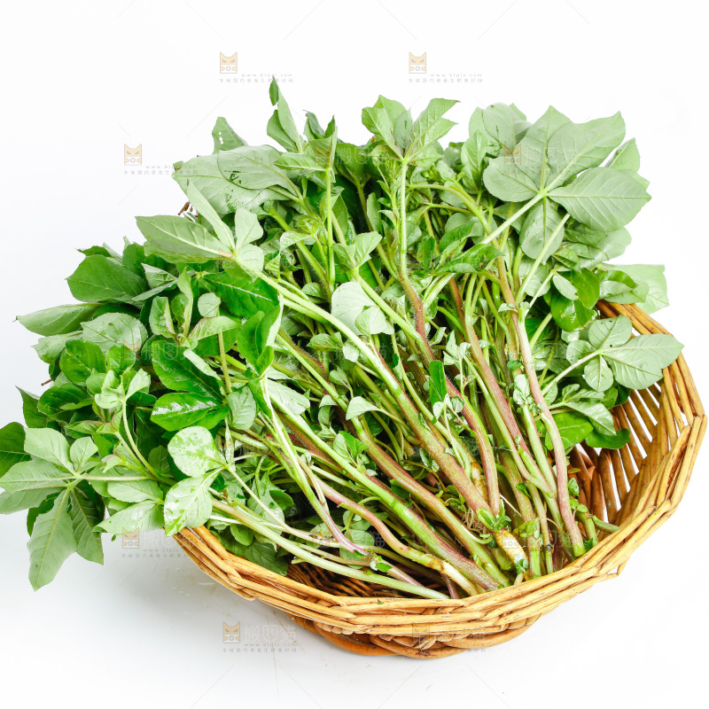 篮子里装着羊角菜