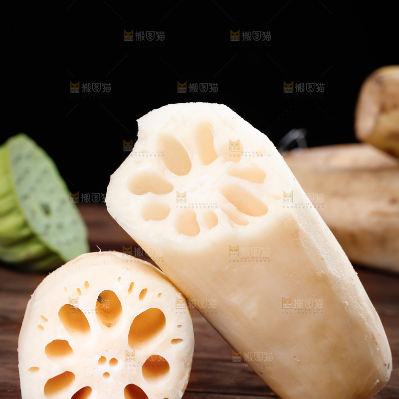 木底上的九孔莲藕
