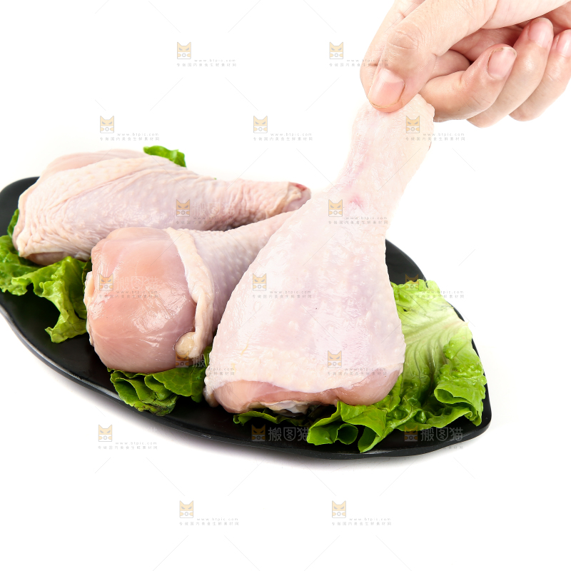 手里拿着琵琶腿