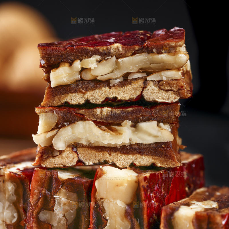 一堆红枣夹核桃派
