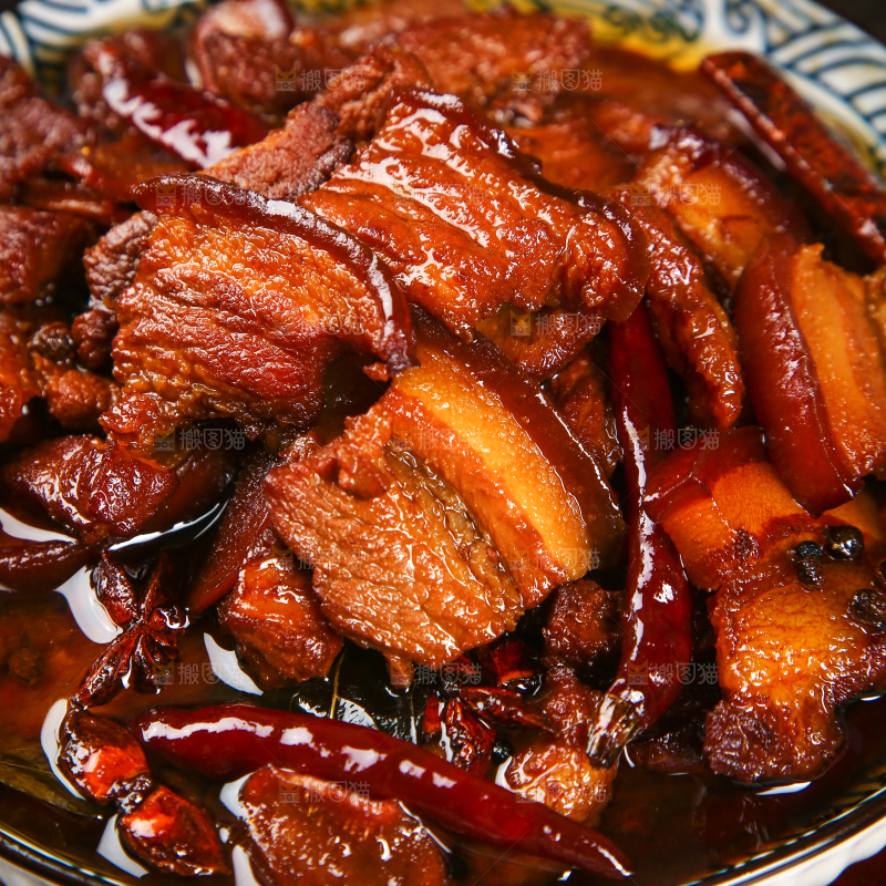 一盘红烧把子肉