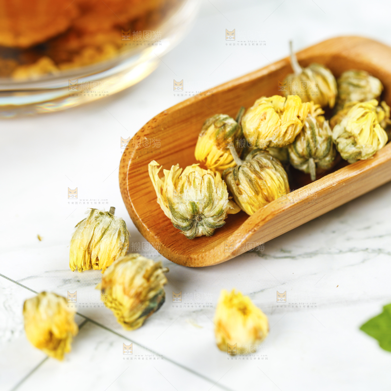勺子里的胎菊茶