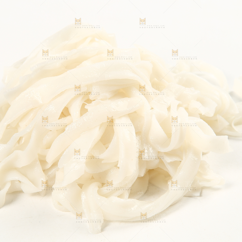 一堆湿河粉