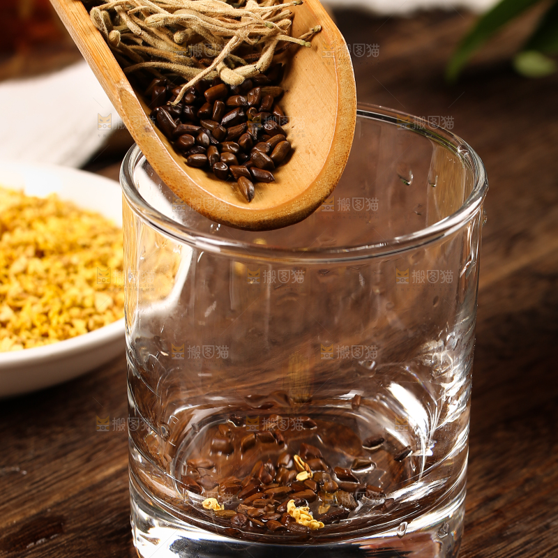 竹勺里的花茶食材