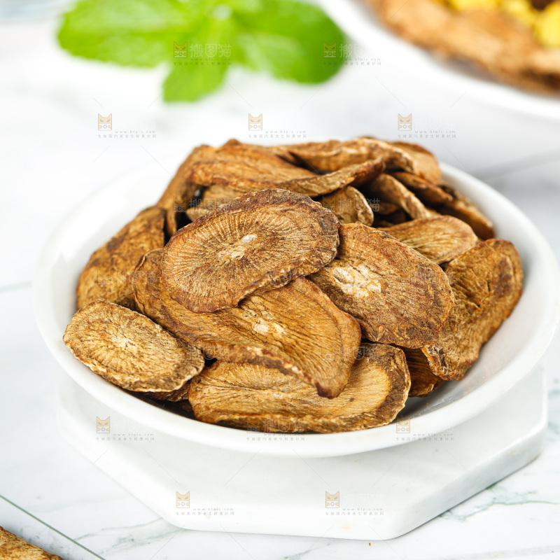 一盘黄金牛蒡片