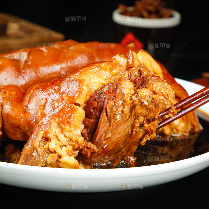 一盘卤味猪头肉
