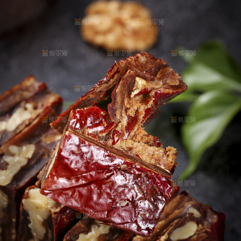 一堆红枣夹核桃派