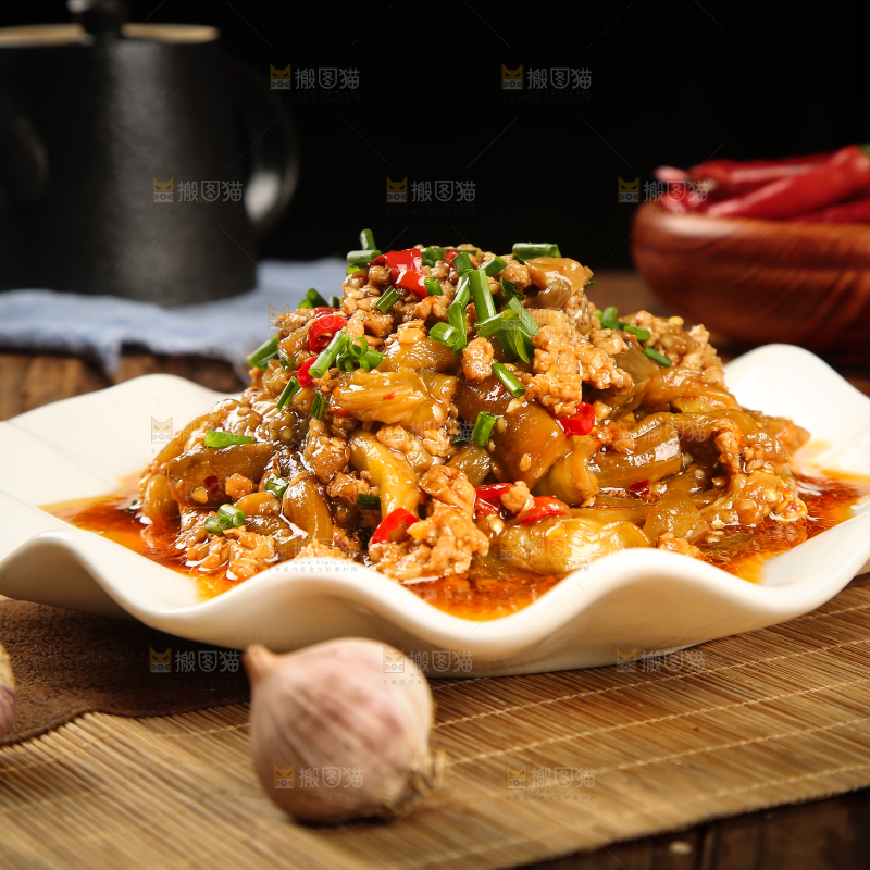 一盘香辣肉沫茄子