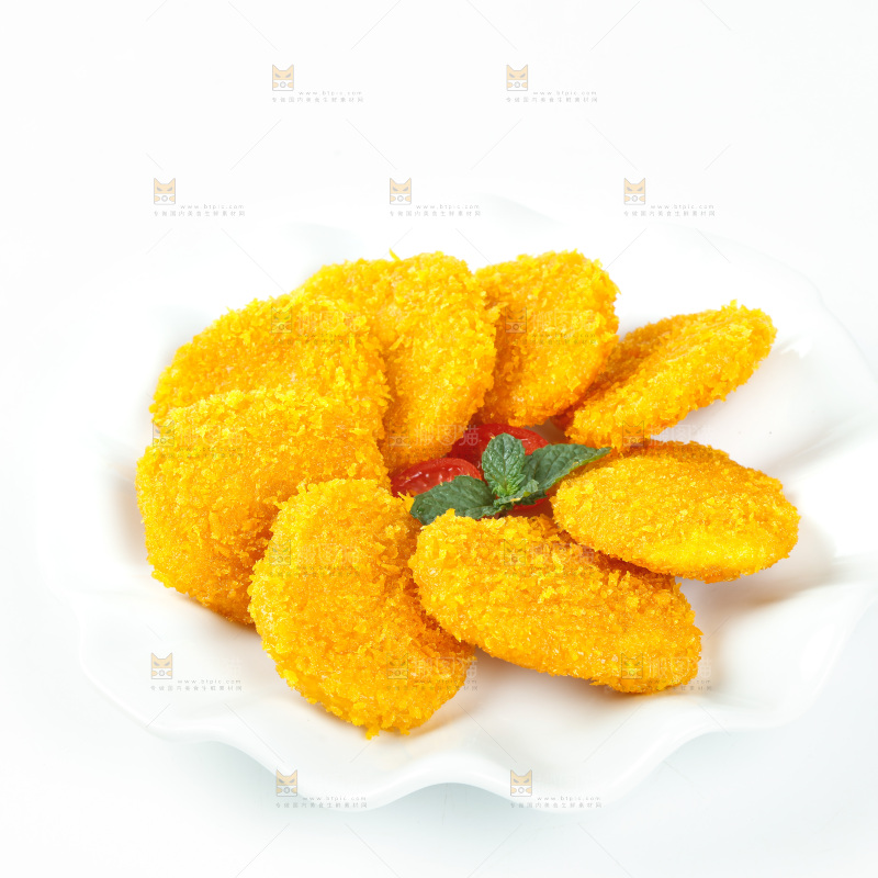 白底上放着一盘南瓜饼