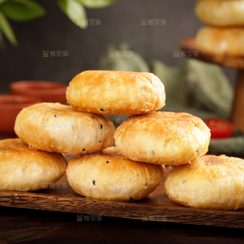 盘子里的酥饼