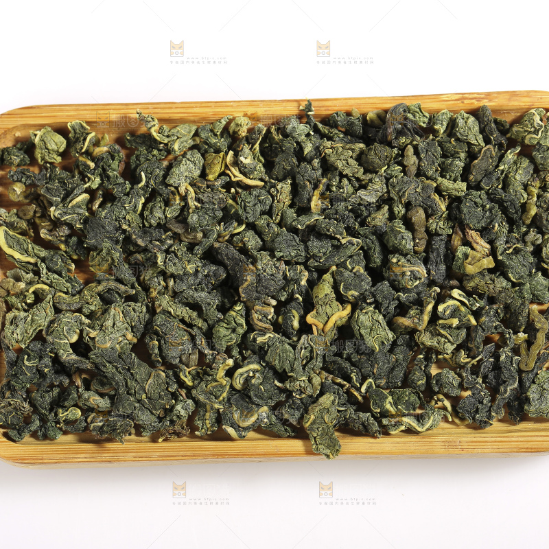 白底上的桑叶茶