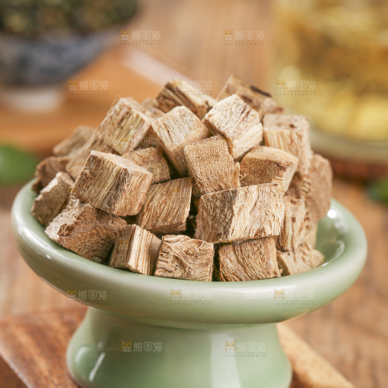 木底上的葛根