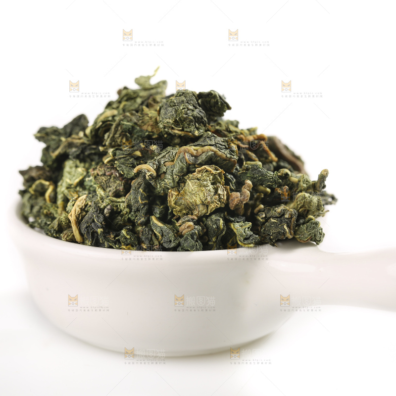 白底上的桑叶茶