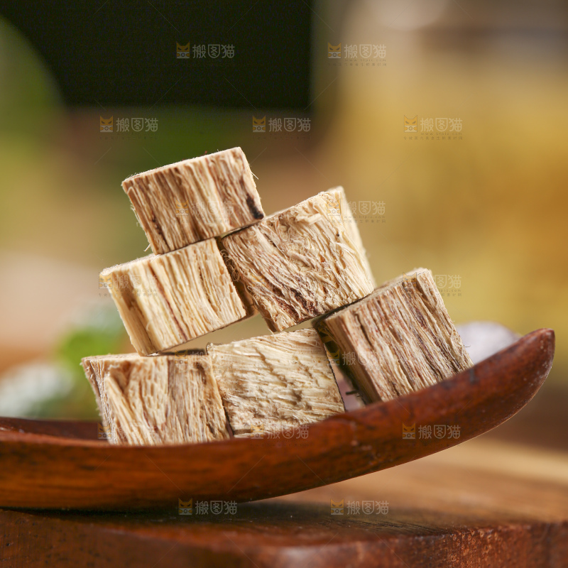 木底上的葛根