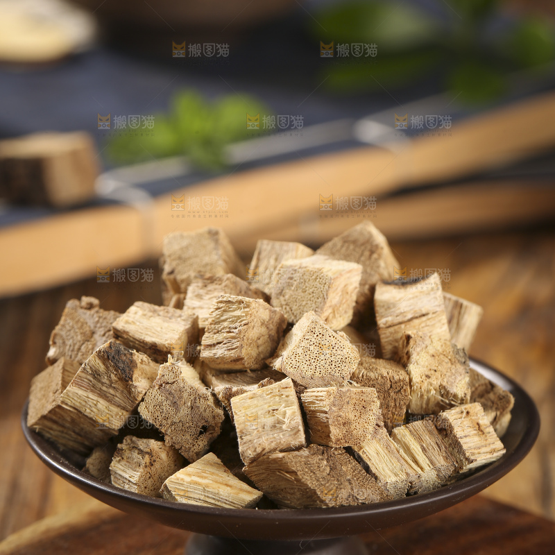 木底上的葛根