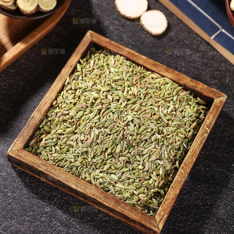 木底上的小茴香籽
