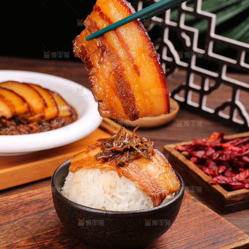 木底上的梅干菜扣肉