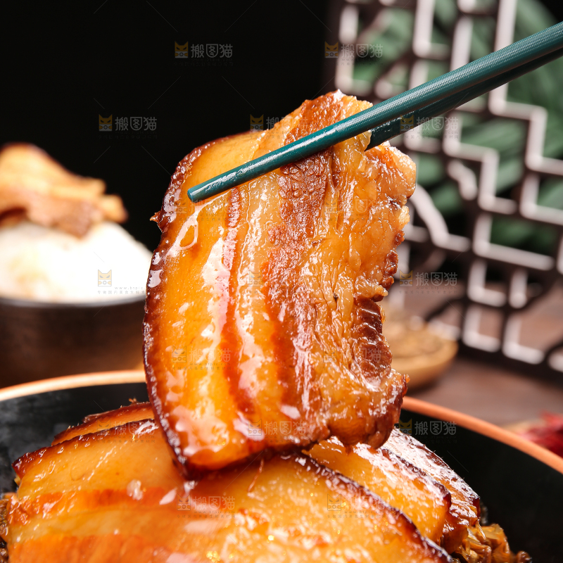 木底上的梅干菜扣肉