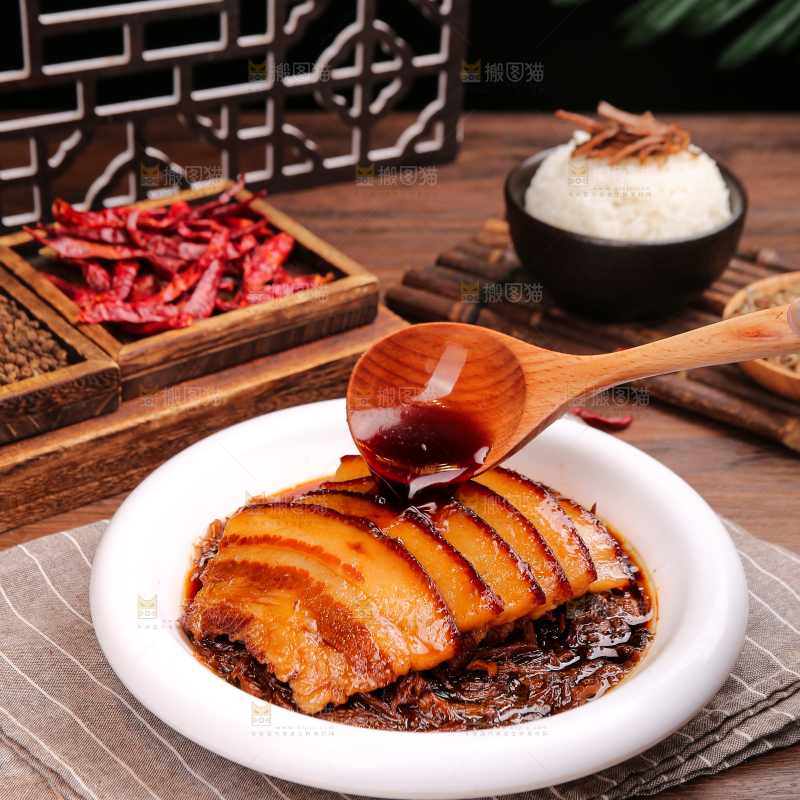 木底上的梅干菜扣肉