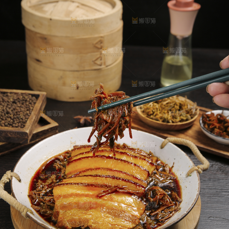 深底上的梅干菜扣肉