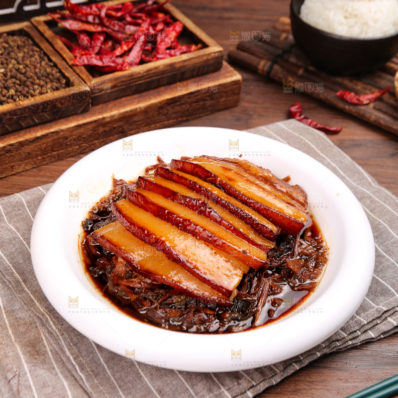 木底上的梅干菜扣肉