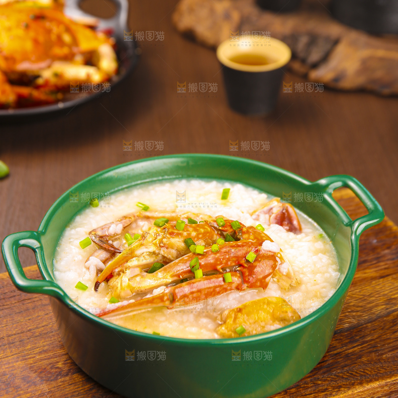 深底上的蟹粥