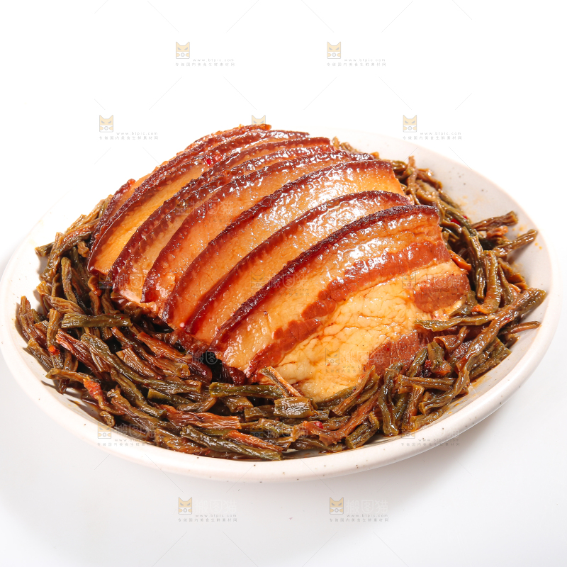 白底上的干豆角扣肉