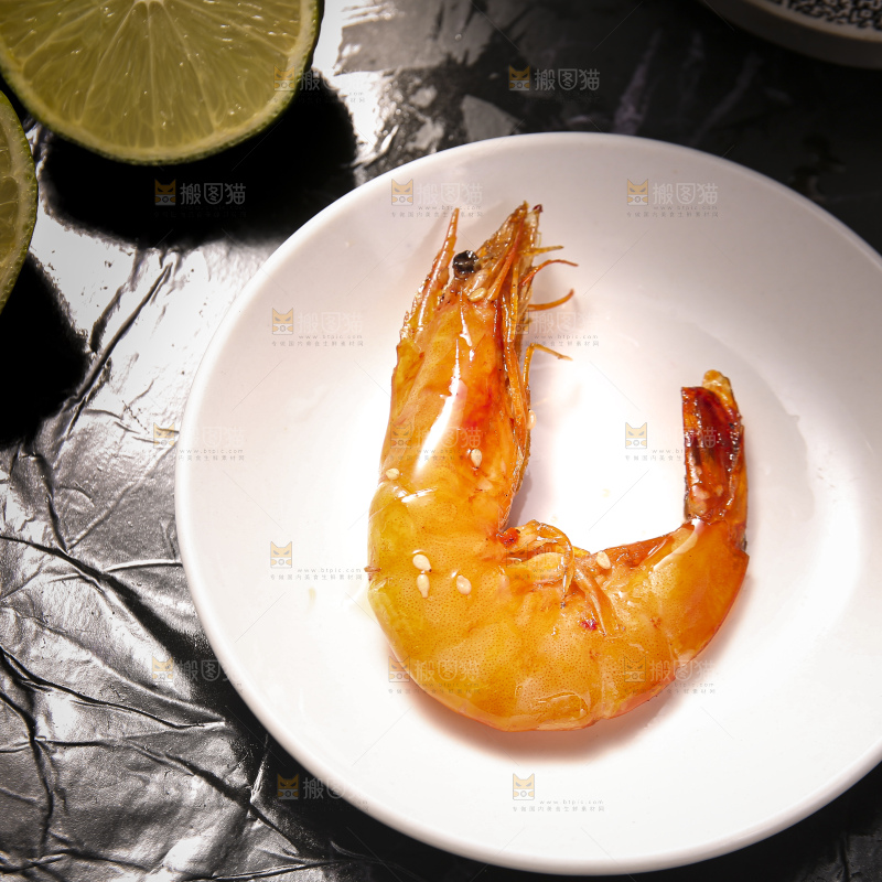 深底上的干锅大虾