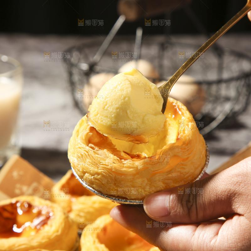 深底上的蛋挞