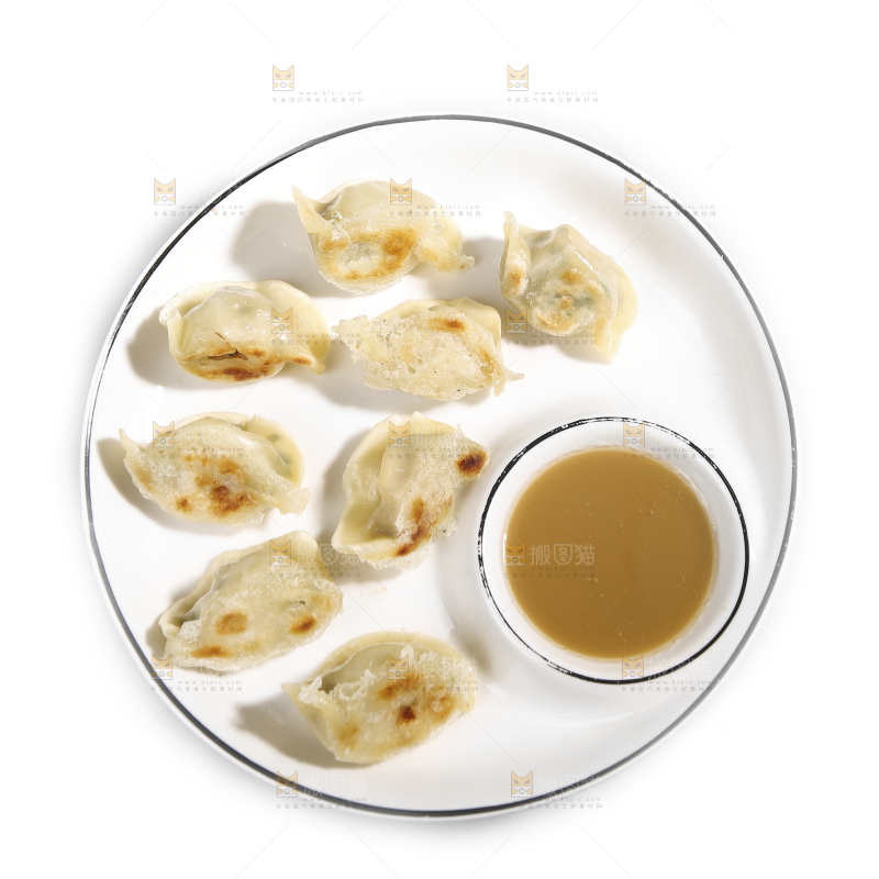 盘子里的手工水饺
