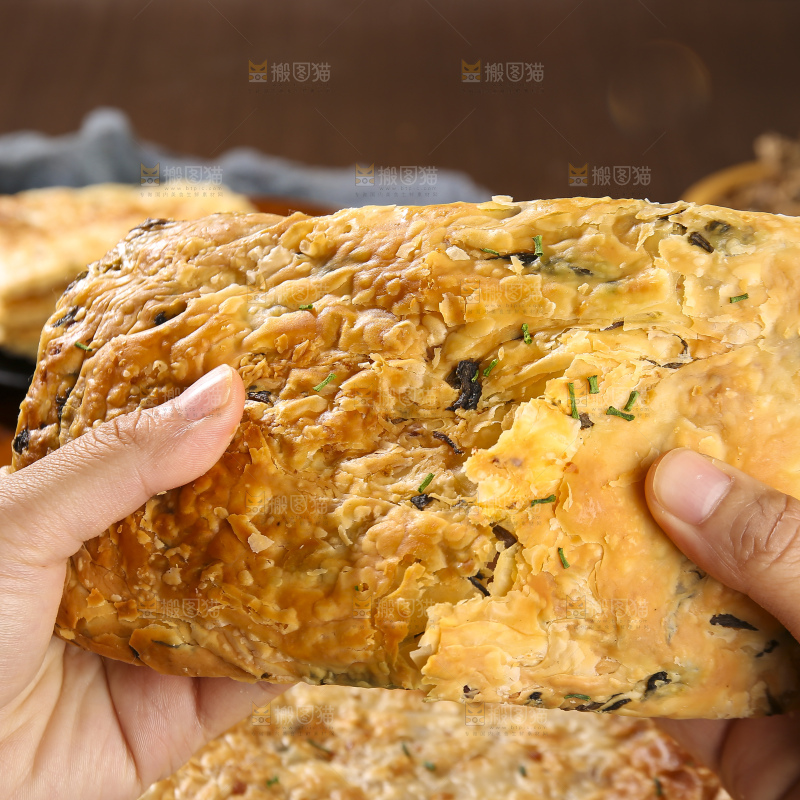 深底上的锅盔