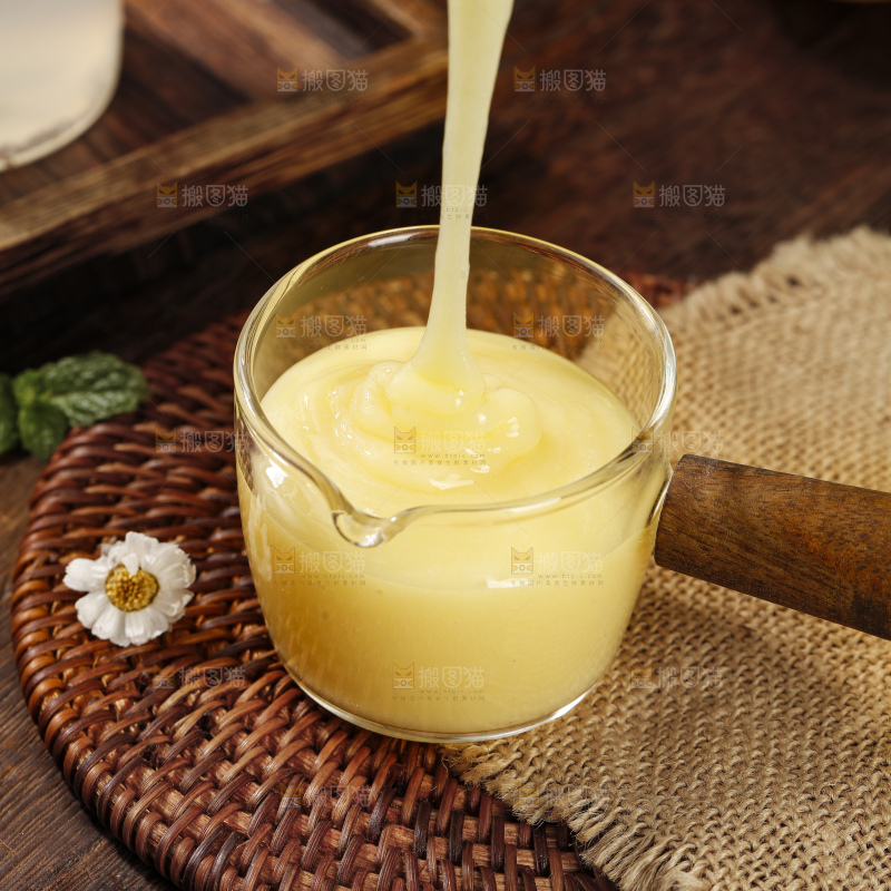 深底上的蜂王浆