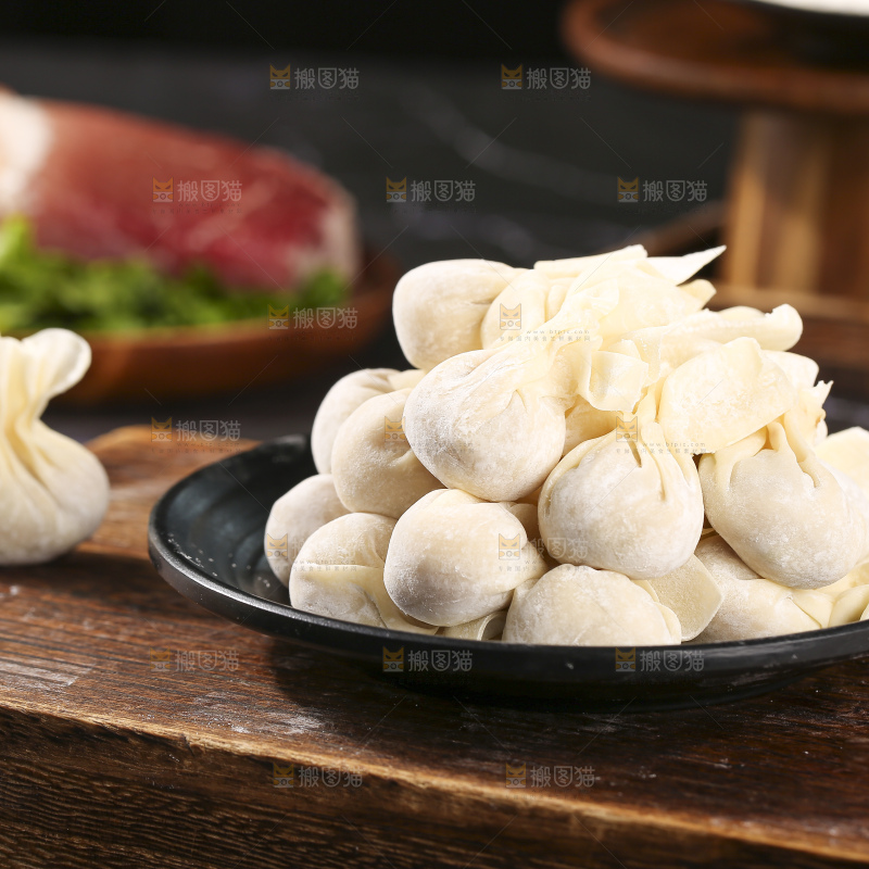 深底上的小金鱼馄饨