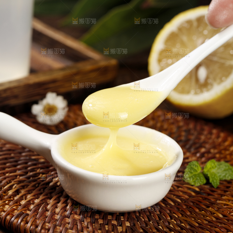 深底上的蜂王浆