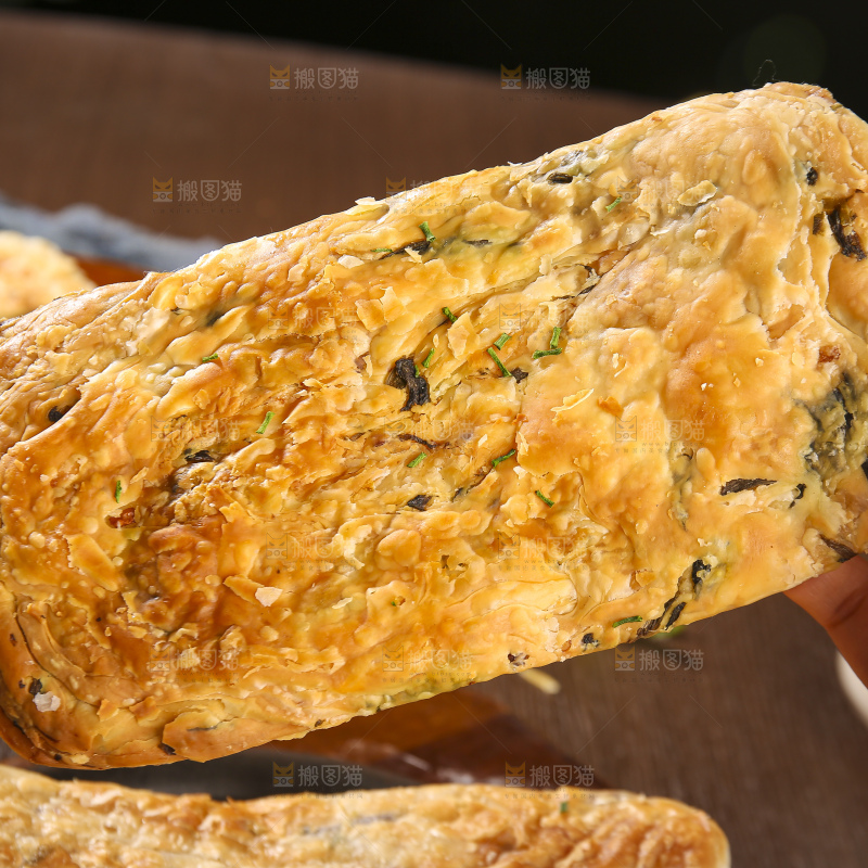 深底上的锅盔