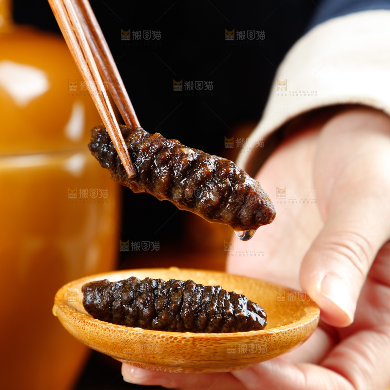 深底上的佛跳墙食材