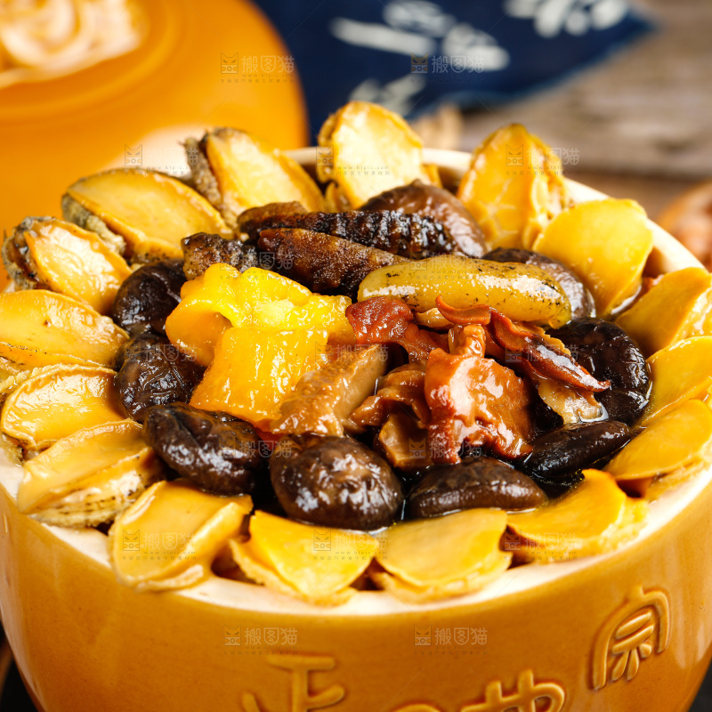 深底上的佛跳墙食材