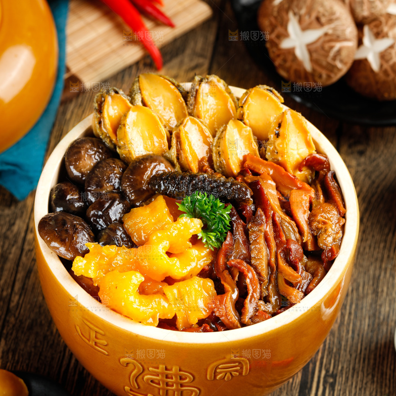 深底上的佛跳墙食材