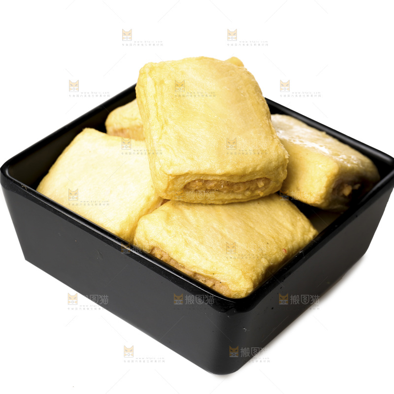 白底上的火锅丸子