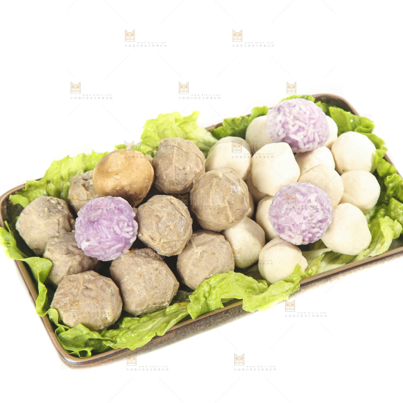 白底上的火锅丸子