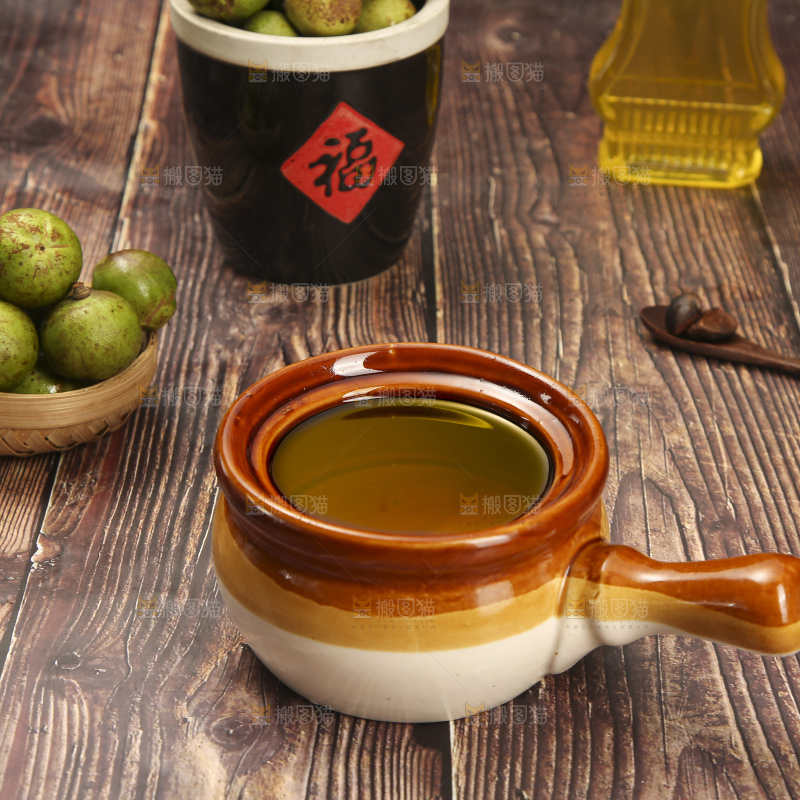 深底上的山茶油