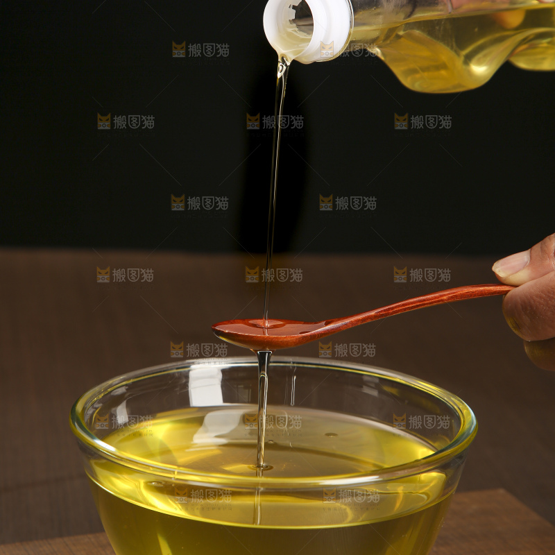 深底上的山茶油