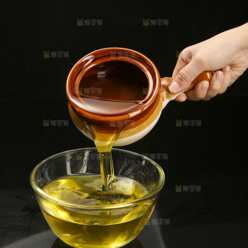 深底上的山茶油