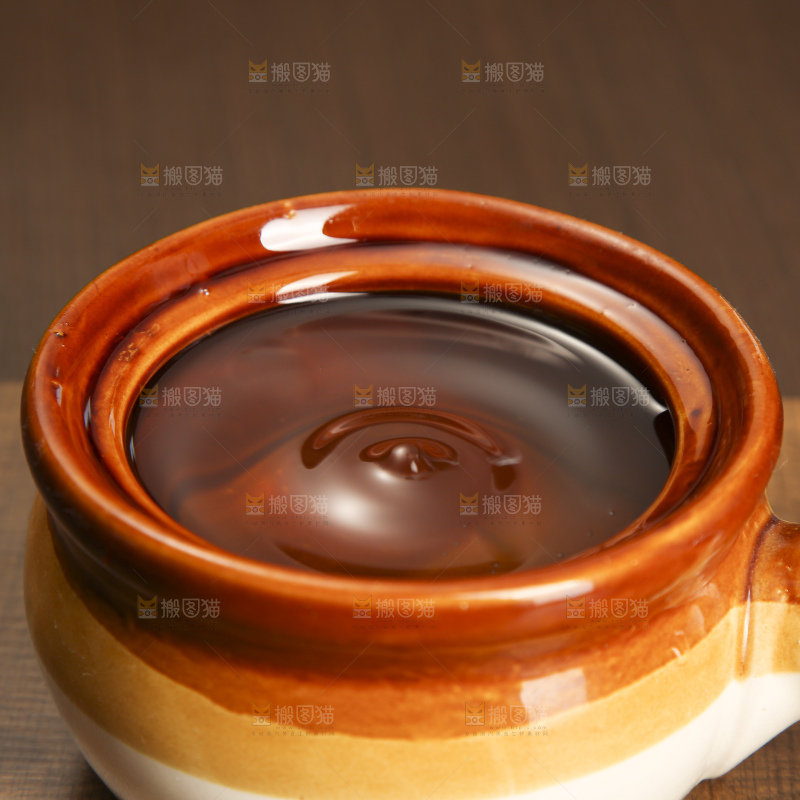 深底上的山茶油